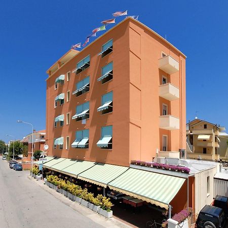 Edelweiss Hotel Fano Kültér fotó