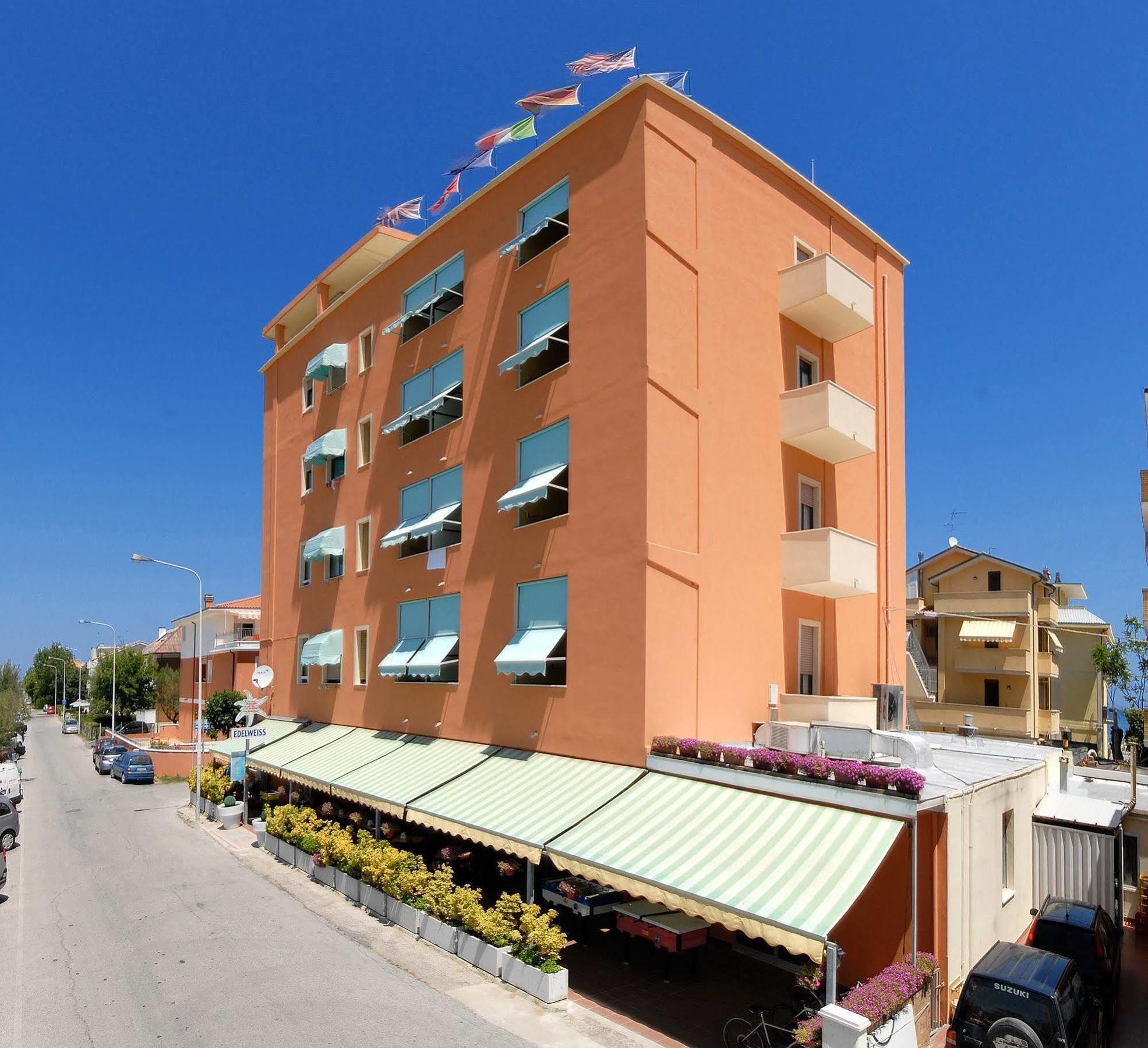 Edelweiss Hotel Fano Kültér fotó